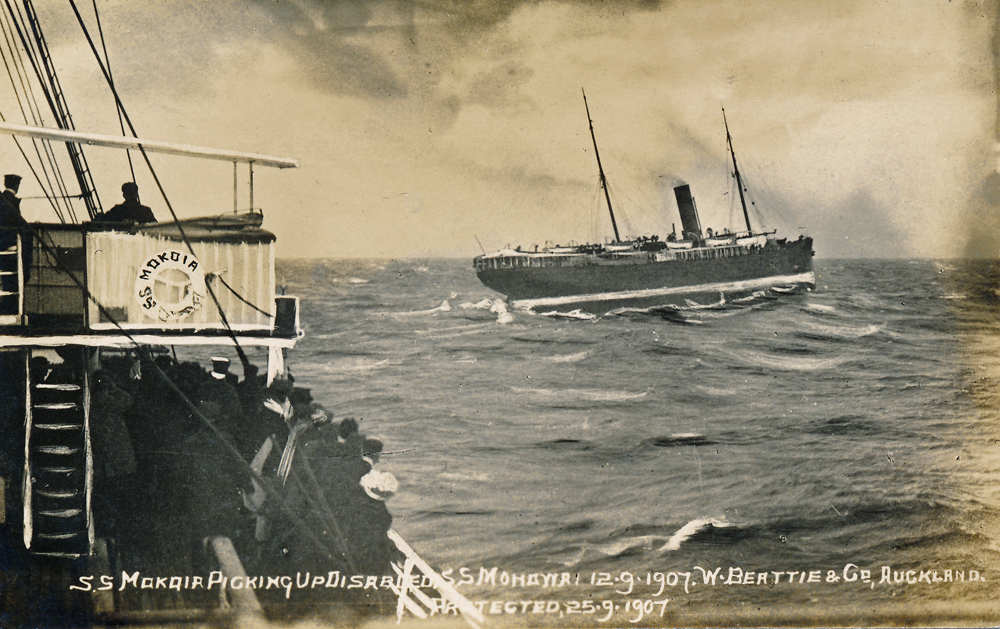 SS Mokoia picking up disabled SS Monowai 12.9.1907